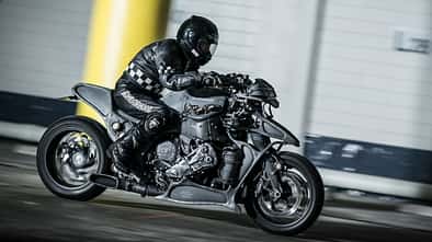 06/2015, BMW Motorrad Ignite Straight Six Projekt