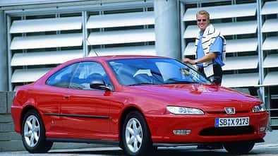 Peugeot 406 Coupé 2.0, Seitenansicht