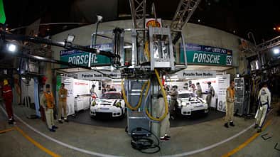 Impressionen - Manthey Racing - Porsche 911 RSR - 24h-Rennen Le Mans 2015 - Mittwoch - 11.6.2015