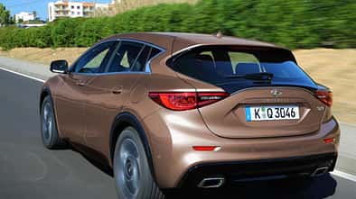 Infiniti Q30