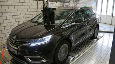 Renault Espace Abgastest Prüfstand