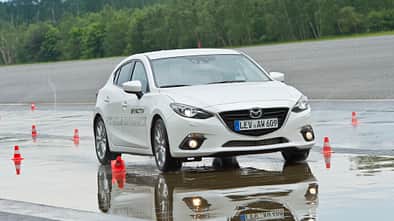 Mazda G-Vectoring-Control, Mazda 3