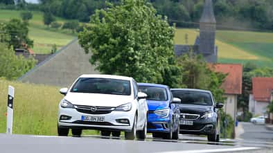 Renault Megane GT TCe 205, Opel Astra 1.6 DI Turbo, Peugeot 308 GT 308 GT THP 205