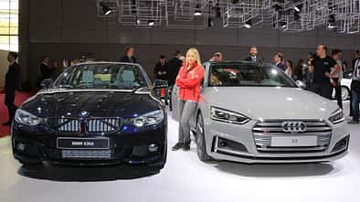 Audi S5 gegen BMW 4er Grand Coupé Paris 2016