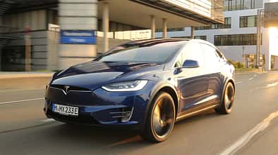 Tesla Model X P90D, Frontansicht