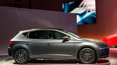 Seat Leon Facelift 2016 Sperrfrist 19.10. 19.00 Uhr