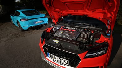 Audi TT RS Coupé, Porsche 718 Cayman S, Motor