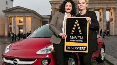 Opel-Marketingchefin Tina Müller (links) und Julia Steyn, Vice President Urban Mobility and Maven bei GM