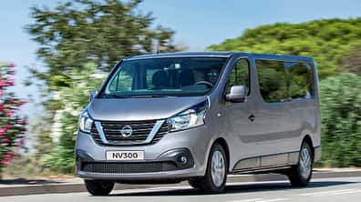 02/2016, Nissan NV300 Schriftzug Nissan NV300 Schriftzug