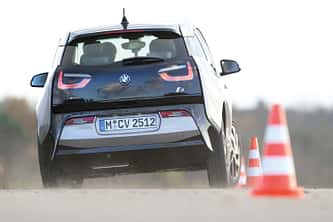 BMW i3 Range Extender, Heckansicht, Slalom