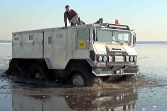 Burlak 6x6 Amphibienfahrzeug