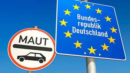 mautkontrolle,Maut,aktuell,auslnder,gesetz,zahlung,maut abzocke,spedition,geld,spediteur,eurocheque,kassieren,mautgebhren,pkw maut,autobahngebühr Autofahrer Geld Gesetz Mautgebühr bezahlen Deut,mautstelle,grafik,symbol,deutschland,vignette,durchfahrt,autofahrer,steuer,autobahn,KFZ,Schild Maut Autobahnmaut,banknoten,illustration,transport,Mautgebühren,pkw,maut Abzocke,autobahnmaut,abkassieren,ticket transport autobahnvignette,schild,brd,mautgebhr,PKW,kfz,ticket,pkw-maut,euro,autobahngebhr,straÃennutzungsgebühr,hinweis,mautschild,Auto,verkehrsschild,einnahmen,mauteinnahmen,zoll,barzahlung,bezahlen,maut,straennutzungsgebhr,auto,grenze In Deutschland wird in den nächsten Jahren eine Maut für Autobahnen eingeführt, was bedeutet das für Wohnmobilfahrer.