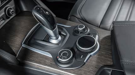 Alfa Romeo Stelvio 2.0 Turbo Q4 First Edition, Einzeltest, ams1517 Alfa Romeo Stelvio 2.0 Turbo Q4 First Edition, Interieur