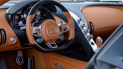 Bugatti Chiron - Sportwagen - Lenkrad - Innenraum Bugatti Chiron - Sportwagen - Lenkrad - Innenraum