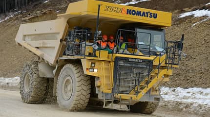 Komatsu Muldenkipper HD 605-7 Elektroumbau Kuhn Schweiz Komatsu Muldenkipper HD 605-7 Elektroumbau Kuhn Schweiz