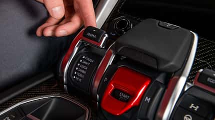 11/2017, Lamborghini Urus Sperrfrist 4.12. 19 Uhr Lamborghini Urus Sperrfrist 4.12. 19 Uhr