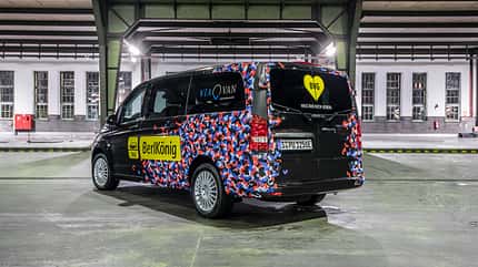 Berliner Verkehrsbetriebe (BVG) und ViaVan, ein Joint Venture von Mercedes-Benz Vans und Via Berliner Verkehrsbetriebe (BVG) und ViaVan, ein Joint Venture von Mercedes-Benz Vans und Via