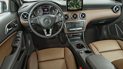 Mercedes A 200, VW Golf 1.5 TSI, Vergleichstest, ams2417 Mercedes A 200, Interieur