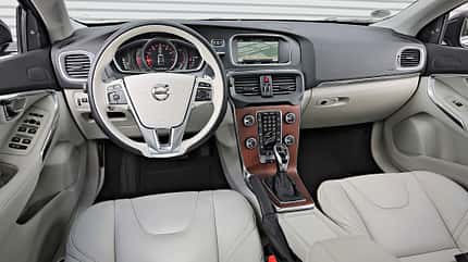 BMW 125i, Mercedes A 250, Volvo V40 T5, VW Golf GTI, Vergleichstest, ams2517 Volvo V40 T5, Interieur