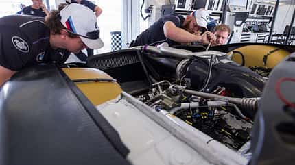 BMW M8 GTE - Motor - V8-Biturbo - Entwicklung