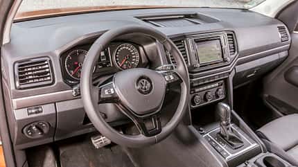Mercedes X-Klasse gegen Nissan Navara, Renault Alaskan und VW Amarok, Vergleichstest, ams1618 VW Amarok Interieur