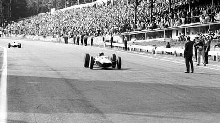 Jim Clark - Lotus 25 - Bruce McLaren - Cooper T73 - GP Belgien 1964 - Spa Jim Clark - Lotus 25 - Bruce McLaren - Cooper T73 - GP Belgien 1964 - Spa