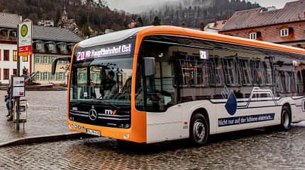 Mercedes-Bus Mercedes-Bus