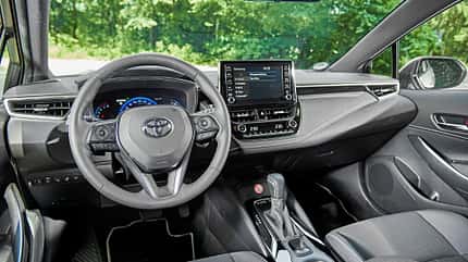 Toyota Corolla TS 2.0 Hybrid, Toyota RAV4 2.5 Hybrid, Vergleichstest, ams2019 Toyota Corolla TS 2.0 Hybrid, Interieur