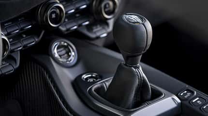 Aston Martin Vantage Handschaltung, Fahrbericht Aston Martin Vantage, Interieur