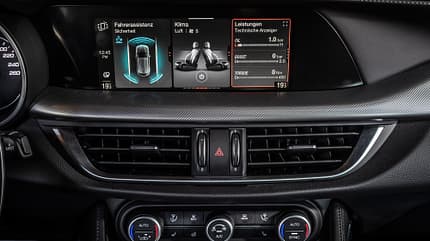 Alfa Romeo Stelvio - Modelljahr 2020 - SUV - Innenraum Alfa Romeo Stelvio - Modelljahr 2020 - SUV - Innenraum