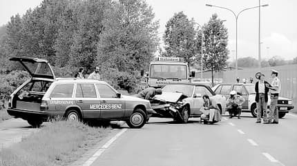 Mercedes-Benz Classic,Classic,Daimler Global MediaSite,10 - 2019,Fahrzeuge & Verkehr,06 - 2019,09 - 2019,2019,50 Jahre Mercedes-Benz Unfallforschung: Die Realität als Maßst,TecDay: Mercedes-Benz Experimental-Sicherheits-Fahrzeug (ESF) 20,Mercedes-Benz Pkw,Pressemappen nach Jahren,Technologie,Meilensteine der Sicherheit bei Mercedes-Benz: Erfolgsgeschichte,Mercedes-Benz Cars,Pressemitteilungen nach Jahren,Mercedes-Benz auf der Sicherheitskonferenz ESV: Das Auto der Zuk,Marken & Produkte,Mercedes-Benz Experimental-Sicherheits-Fahrzeug (ESF) 2019: Neue,02 - 2019,05 - 2019 Meilensteine der Sicherheit bei Mercedes-Benz: Erfolgsgeschichte passive Sicherheit
Safety milestones of Mercedes-Benz: Passive safety success story