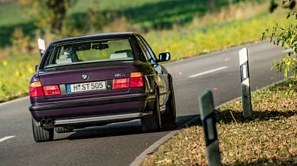 BMW M5 (E34) BMW M5 (E34)
