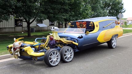 1972er Cadillac Custom Wagon The Pirate Surf Mobile 1972er Cadillac Custom Wagon The Pirate Surf Mobile