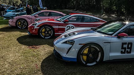 Porsche Taycan mit Retro-Motorsport-Lackierung 03/2020, Porsche Taycan mit Retro-Motorsport-Lackierung