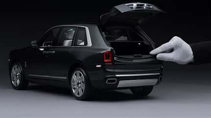 Rolls-Royce Cullinan 1:8 Modell Rolls-Royce Cullinan 1:8 Modell