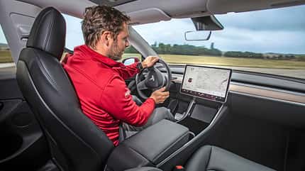 Tesla Model Y, Fahrbericht, ams 1720 Tesla Model Y, Interieur