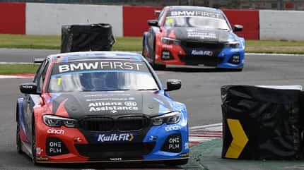 BMW 330i M Sport - BTCC - Rennserie - Großbritannien BMW 330i M Sport - BTCC - Rennserie - Großbritannien