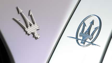 Maserati MC20 MC12 neues Logo Schriftzug Vergleich Maserati MC20 MC12 neues Logo Schriftzug Vergleich