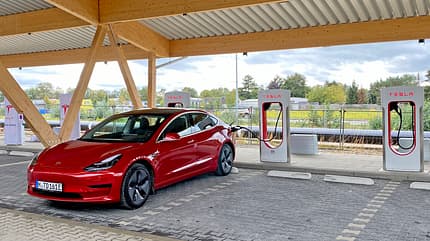 Schnellladepark Seed & Greet am Kreuz Hilden