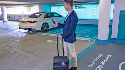 Automated Valet Parking Stuttgart Flughafen Mercedes S-Klasse Automated Valet Parking Stuttgart Flughafen Mercedes S-Klasse
