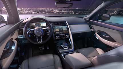 SPERRFRIST 28.10.20 00.01 Uhr Jaguar E-Pace MY2021 SUV SPERRFRIST 28.10.20 00.01 Uhr Jaguar E-Pace MY2021 SUV