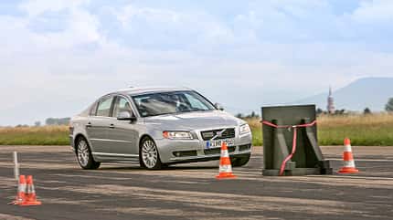 Gruppen,Mercedes B250e,BMW 225xe 75 Jahre AMS 14.1. testen