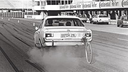 2017,AMS,AS,AUTO Strassenverkehr,Auto Motor und Sport,DE,Dino Eisele,Kindersitz Test 75 Jahre AMS 14.1. testen