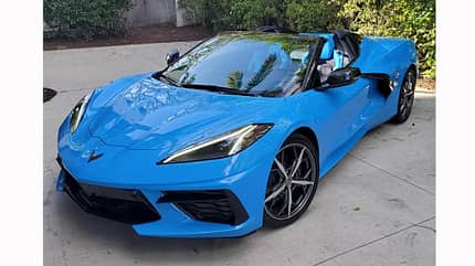 Sylvester Stallone, Sly, Chevrolet Corvette, 2021 Sylvester Stallone bekommt seine Chevrolet Corvette