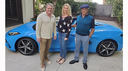 Sylvester Stallone, Sly, Chevrolet Corvette, 2021 Sylvester Stallone bekommt seine Chevrolet Corvette