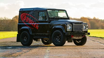2015er Land Rover Defender 90 Hardtop XS by Bowler, Land Rover Defender, RM Sotheby's, Paris 2021 2015er Land Rover Defender 90 Hardtop XS by Bowler