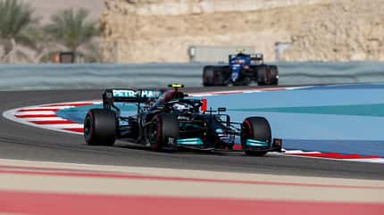 Sebastian Vettel - Aston Martin - Formel 1 - GP Bahrain - Freitag - 26.3.2021 Sebastian Vettel - Aston Martin - Formel 1 - GP Bahrain - Freitag - 26.3.2021