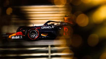Sergio Perez - Red Bull - Formel 1 - GP Bahrain - Freitag - 26.3.2021 Sergio Perez - Red Bull - Formel 1 - GP Bahrain - Freitag - 26.3.2021