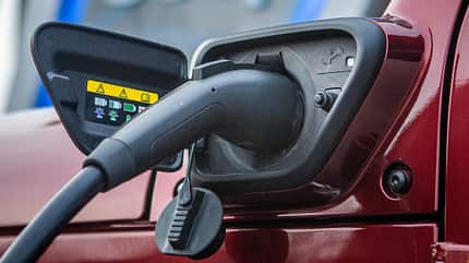 Jeep 4xe Ladenetzwerk für Offroad-Strecken, 2021 Jeep 4xe Ladenetzwerk für Offroad-Strecken
