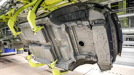 Porsche Taycan Lackierung Fertigung Produktion Porsche Taycan Lackierung Fertigung Produktion